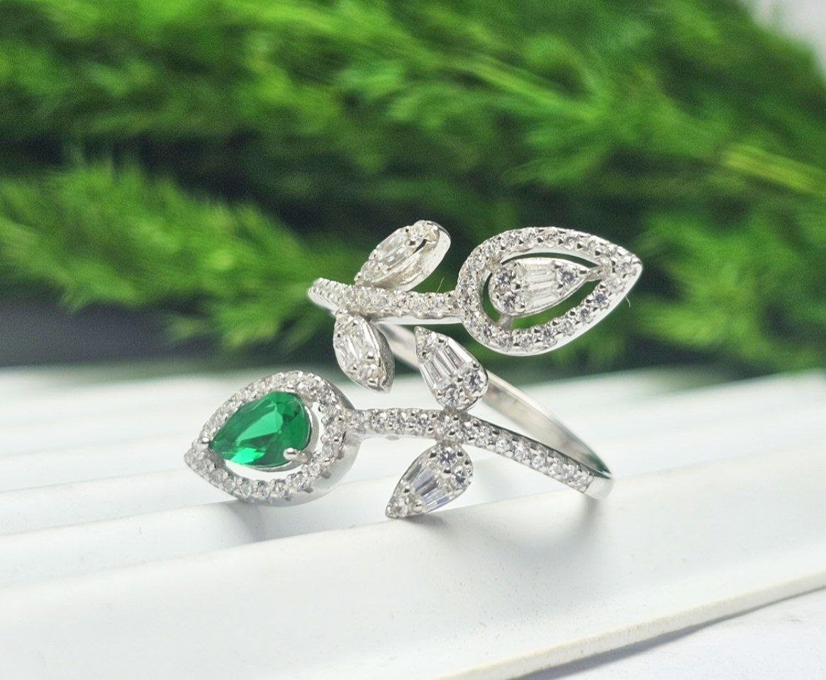 انگشتر نقره زنانه زیبای جواهری مینیمال انگشتر نقره زنانه زیبای جواهری مینیمال