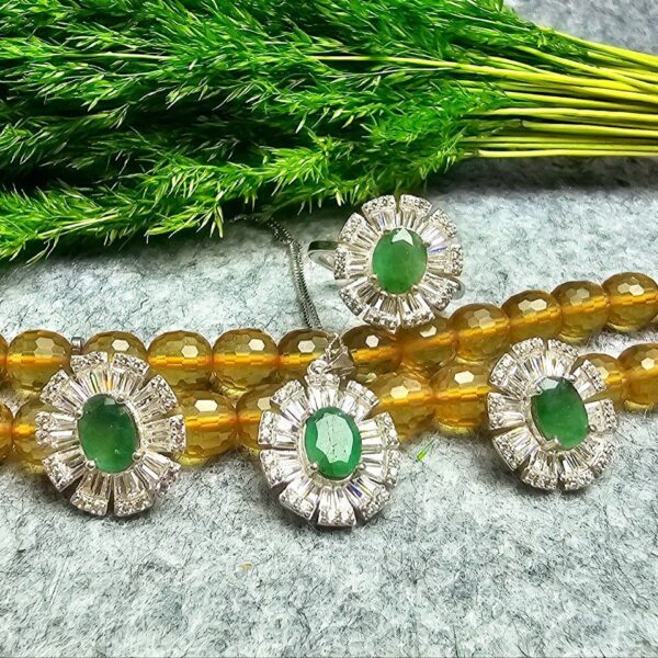 نیم ست نقره زمرد زامبیا اصلی