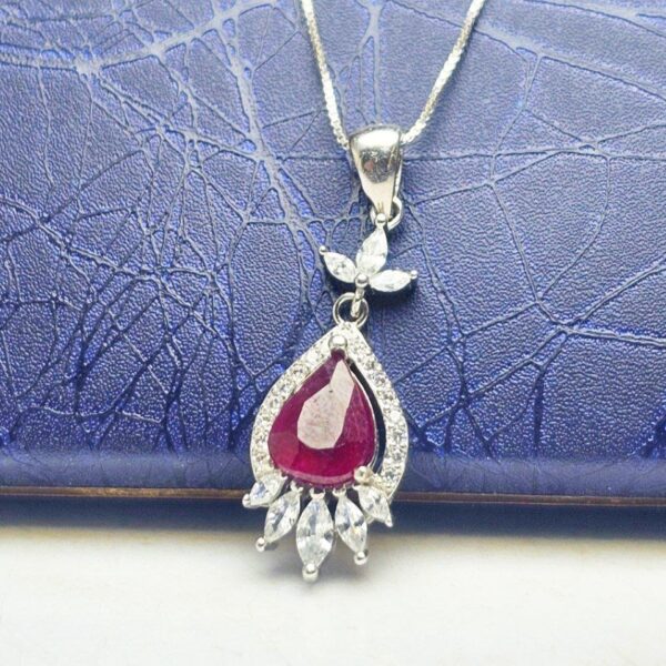 مدال نقره توگردنی یاقوت قرمز اصلی