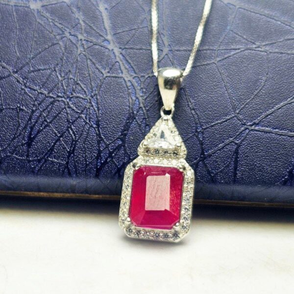 مدال توگردنی نقره یاقوت قرمز اصلی