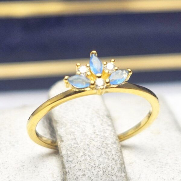 انگشتر نقره زنانه مینیمال زیبای جواهری