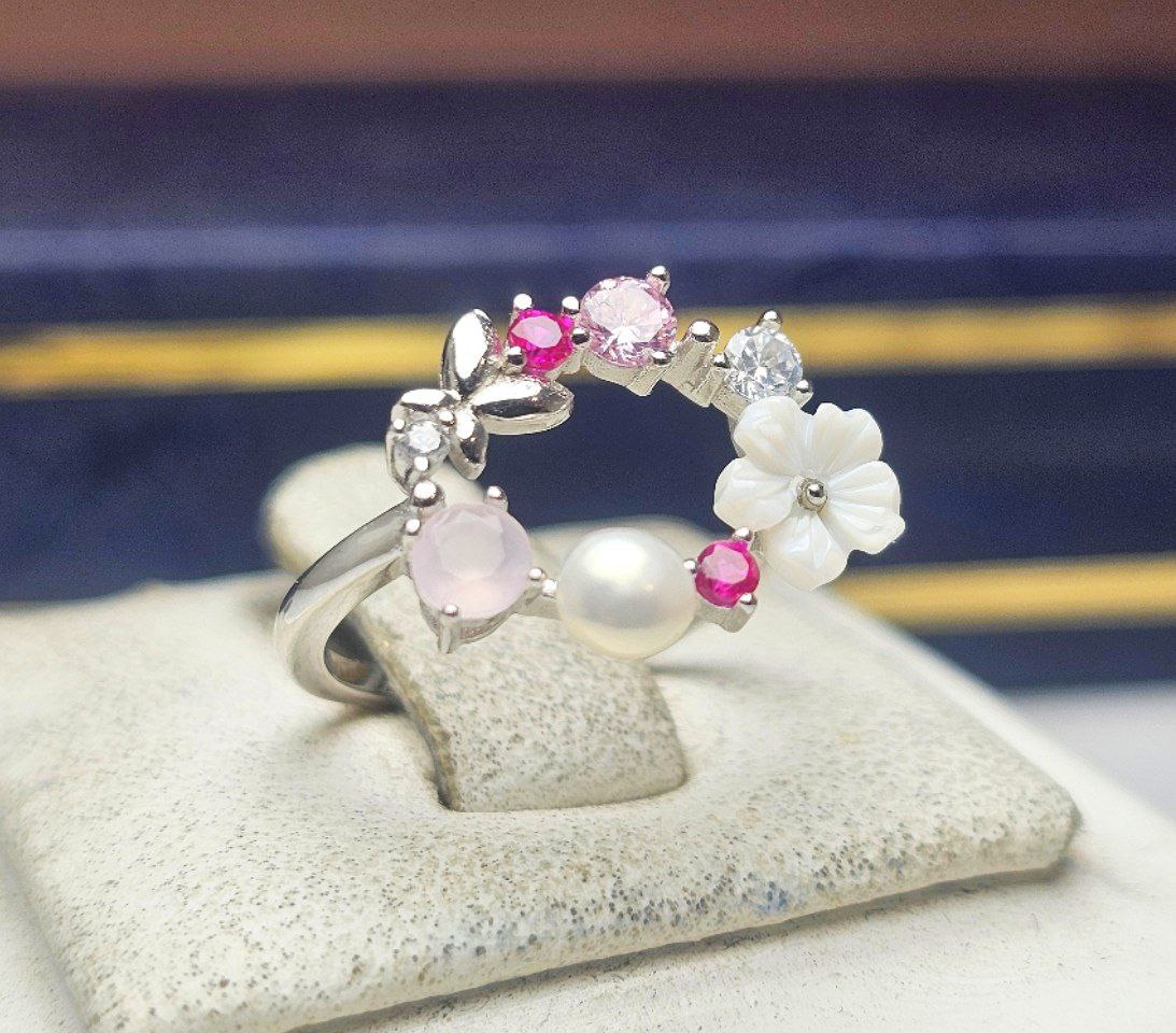 انگشتر نقره زنانه مینیمال جواهری صدف اصلی انگشتر نقره زنانه مینیمال جواهری صدف اصلی